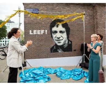 Onthulling muurschildering Ramses Shaffy