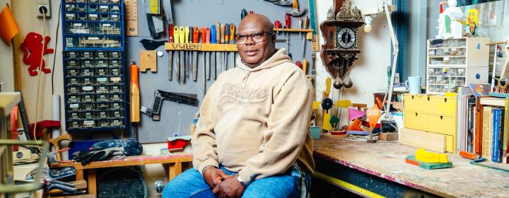 Stanley in de werkplaats van Amsta-locatie de De Poort