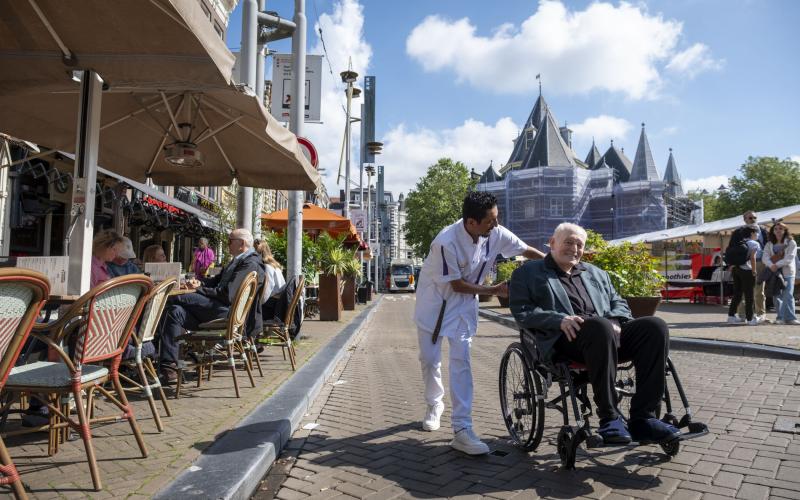 Wandelen met cliënt op de Nieuwmarkt