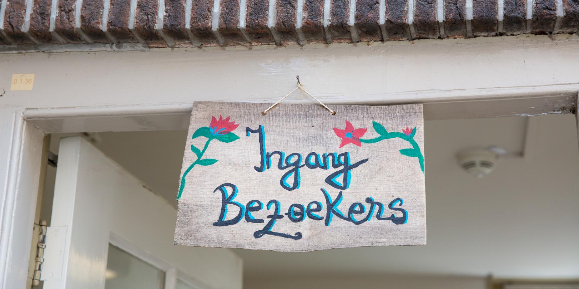 Ingang bezoek