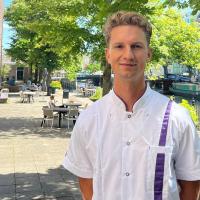 Vic Cle probeert de zorg uit